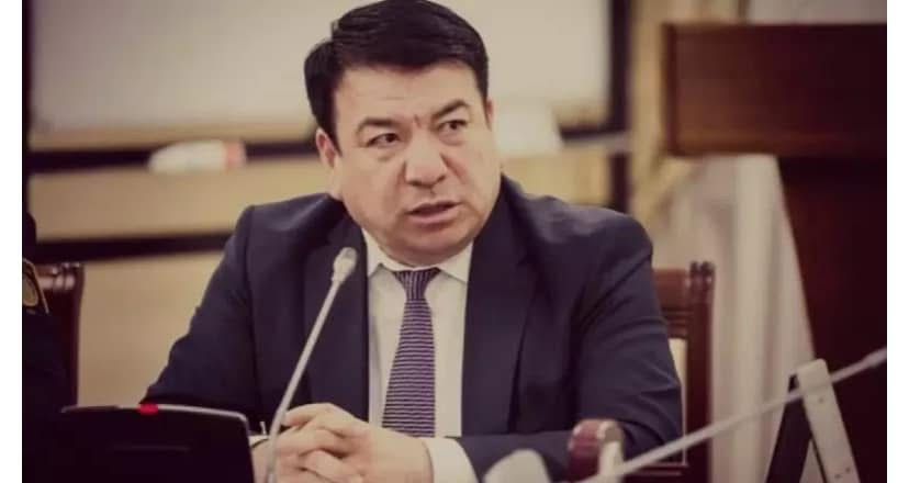 Қазақстанда мұғалімдерді міндетіне жатпайтын жұмысқа жегу әлі тыйылмай тұр.